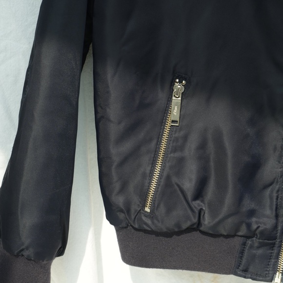 Beautiful Lined bomber Jacket - Picture 4 of 11